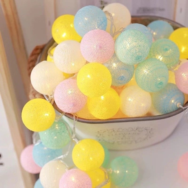 LED String Lights Cotton Ball Guirlandes fées pour maison décoration and Festive Atmosphere - 3