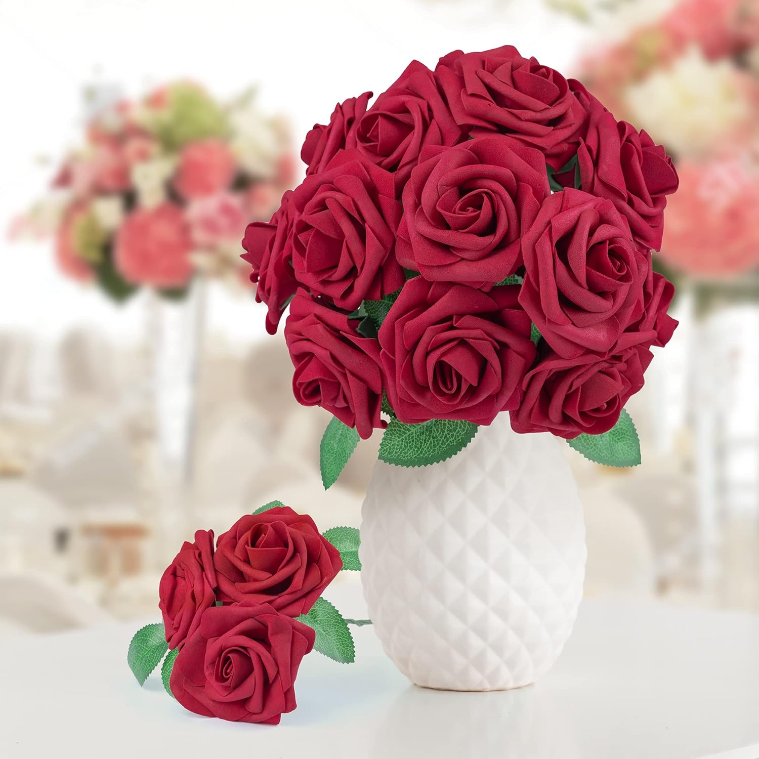 50Pcs Rouges Roses Fleurs Artificielles, Rouge Foncé Roses Latex Faux Roses avec Tige DIY pour Mariage Mariée Bouquets Centres no leaves - 5