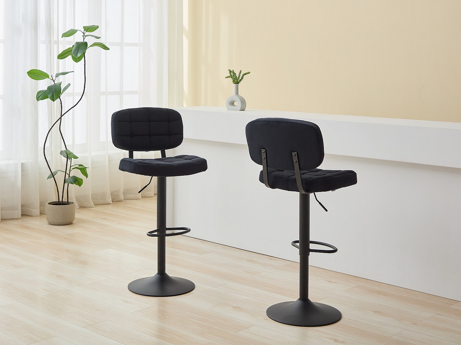Zestaw 2 stołków barowych z weluru i metalu - Regulowana wysokość - Czarny - LINARA