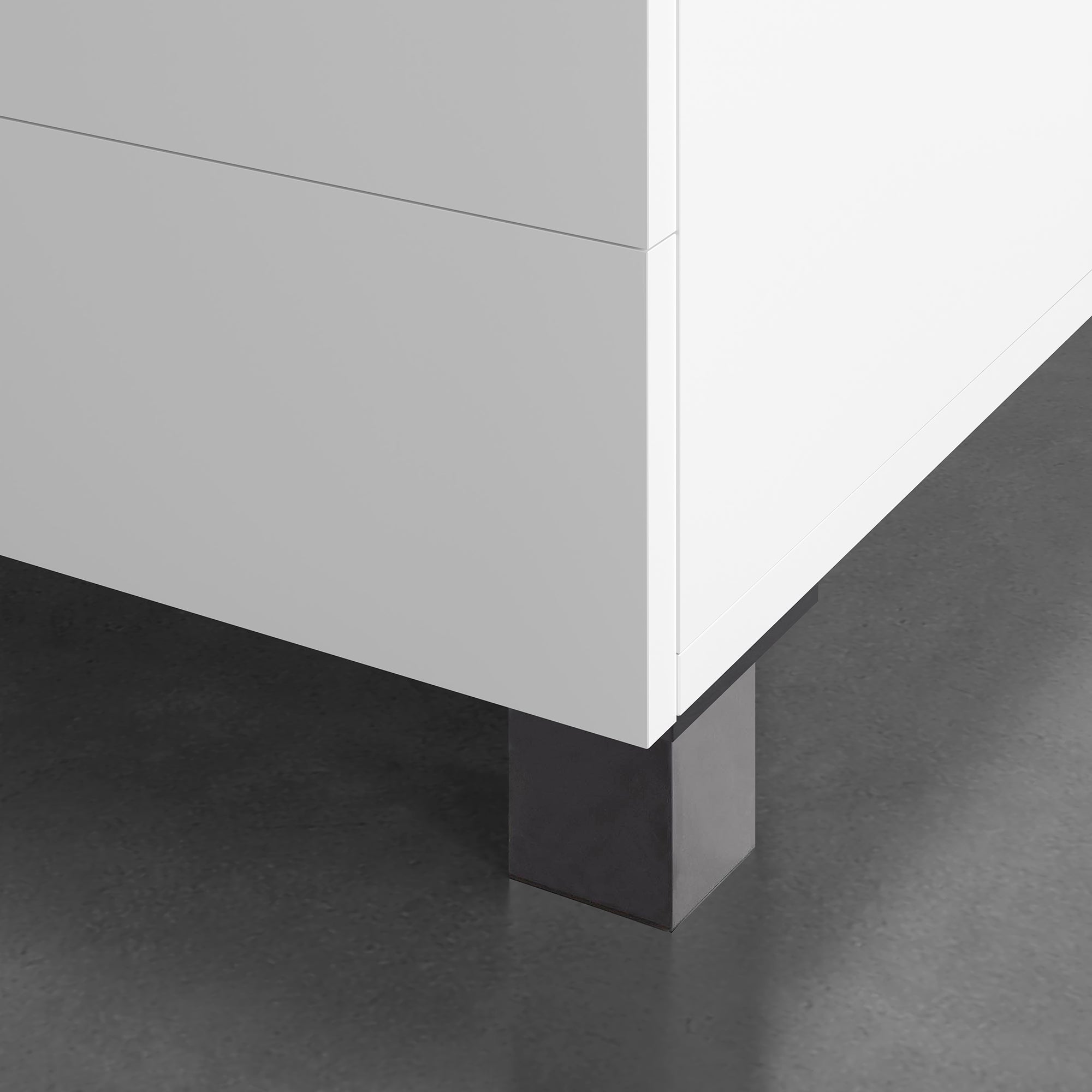 Pied de meuble | Style fonctionnel | En ABS | Finition noire | Mesures 42*42*52mm | Hauteur : 5,2 cm | Installation facile par boulonnage | 1 unité - 7