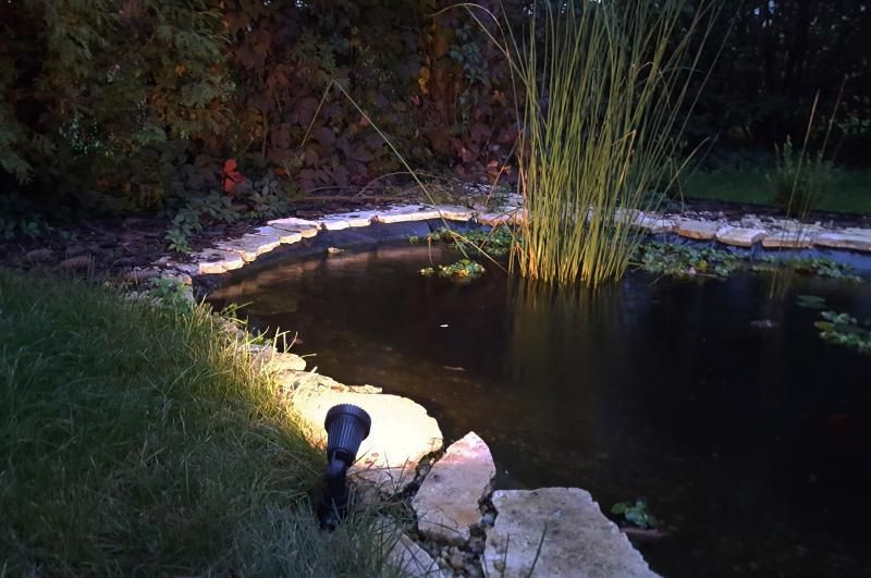 Lampa gruntowa wbijana Prit czarna 1xGU10x20W wym: 34,8 x 7,9 x 7,9 cm tworzywo sztuczne SU-MA