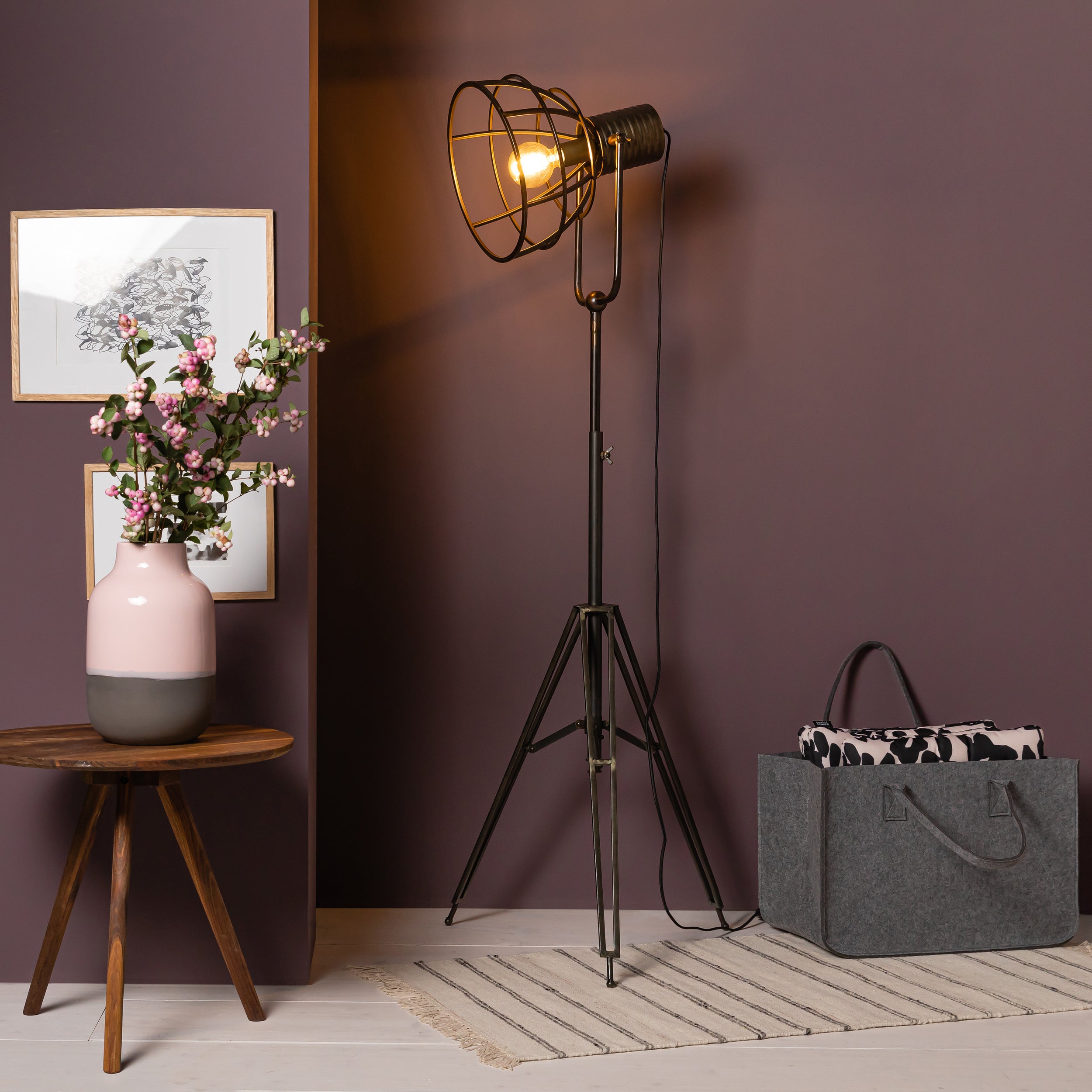 Brilliant Waterlilly lampa podłogowa 1.6m czarny/naturalny/biały, metal/tkanina/hiacynt wodny, 1x A60, E27, 60 W - 4
