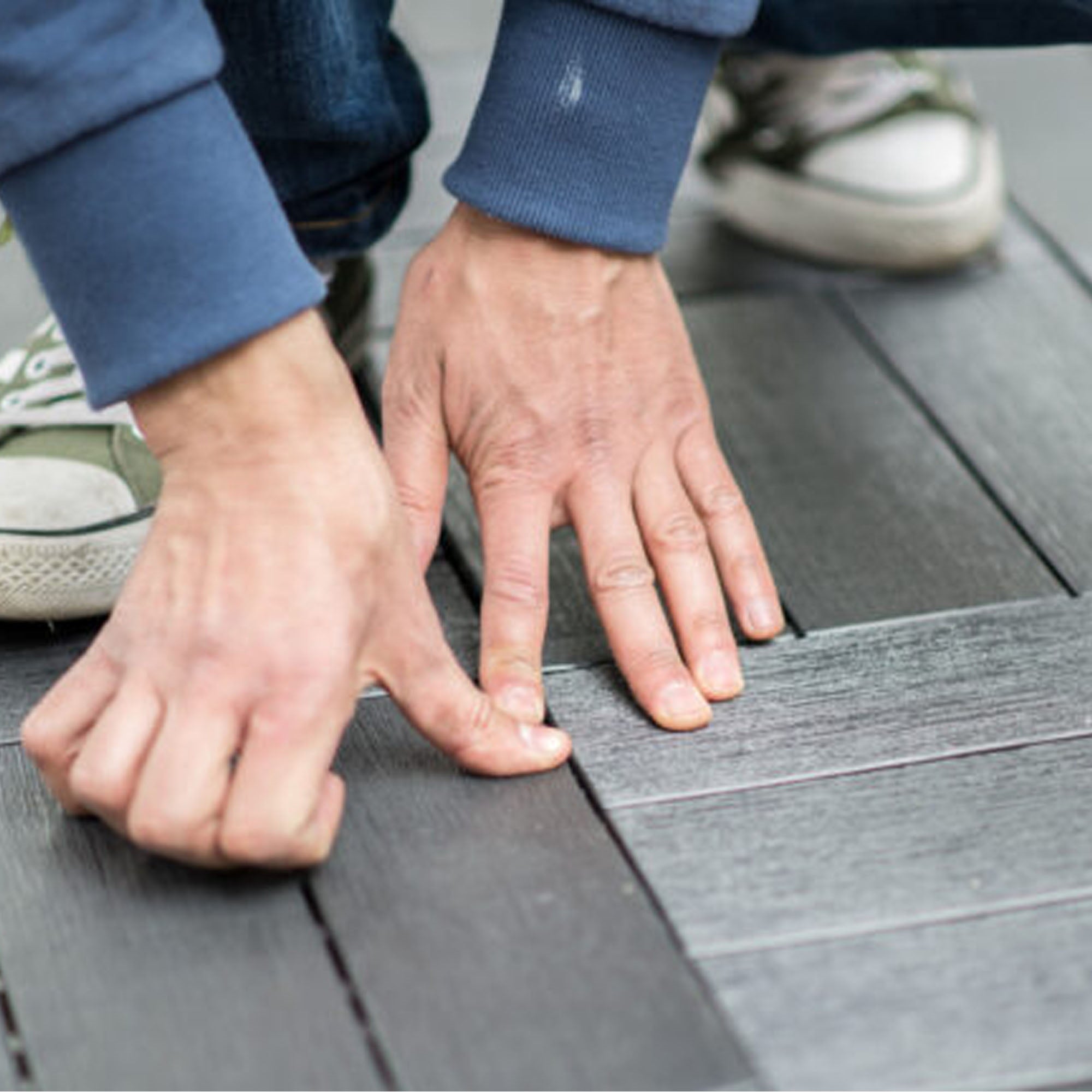 Dalle clipsable jardin finition bois 