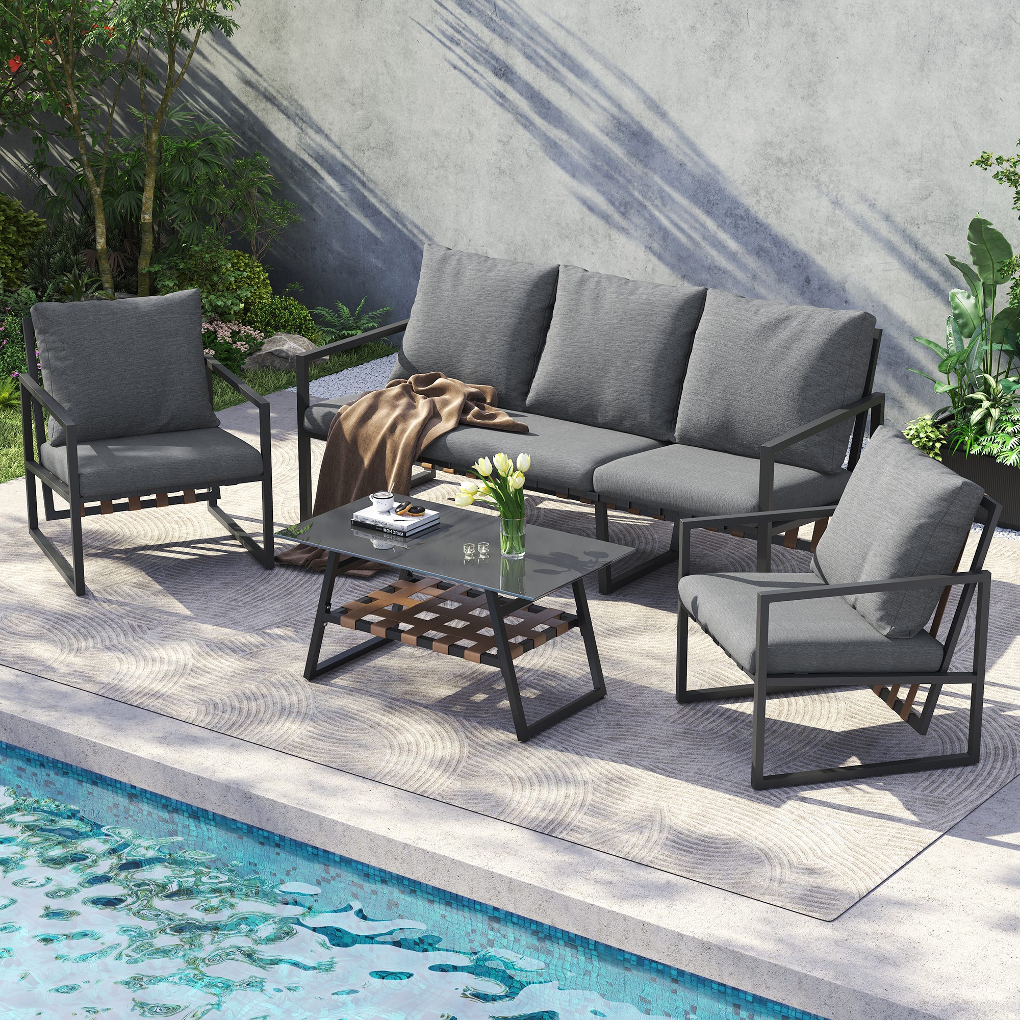 Set di mobili da giardino in ecorattan, divano, 2 poltrone e 1 tavolino Set di mobili da giardino in ecorattan, divano, 2 poltrone e 1 tavolino