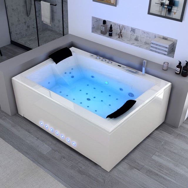 Baignoire balnéo Elle&Lui 40 jets Whirlpool
