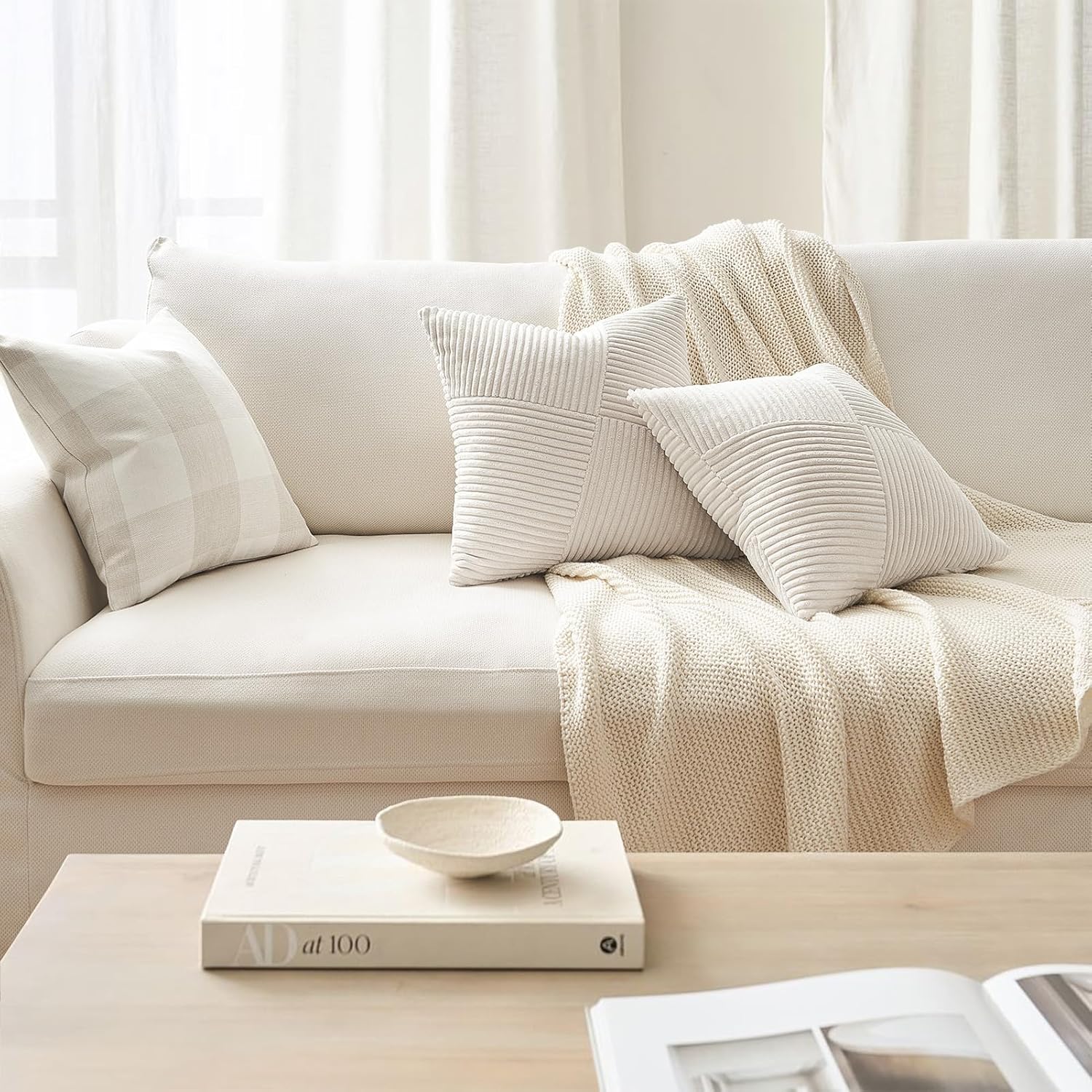 Lot de 2 Housse de Coussin 45x45 en Velours Côtelé Doux Crème Blanc,Housse Coussin Canapé Decoration Maison Salon Chambre pour Canapé - 4