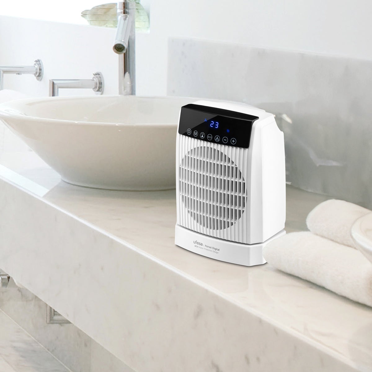 Ufesa Persei - Riscaldatore digitale da 2000 W, IP21, per bagno, 3 livelli di potenza termica/freddo, base oscillante, termostato regolabile, timer 24 - 2