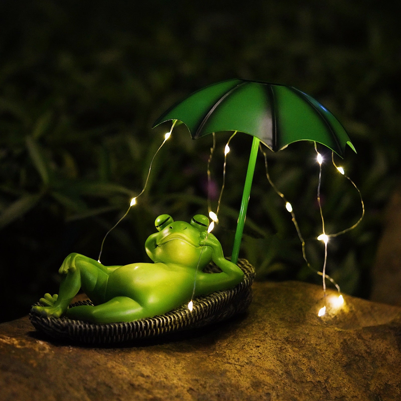 Lyricalist Grenouille Solaire Dansante – Déco Voiture, Jouet à Tête Mobile, Énergie Solaire, Cadeau Bureau
