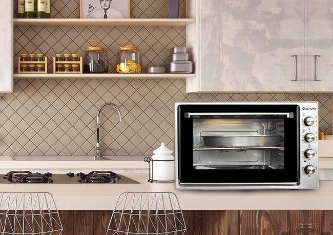 Four Électrique Behome 60 Litres Ventilé Autonettoyant - Émaillé Jusqu'à 320°C, Double Verre, Lumière Intérieure, Minuterie, 2 Plaques Et Grille - Argent