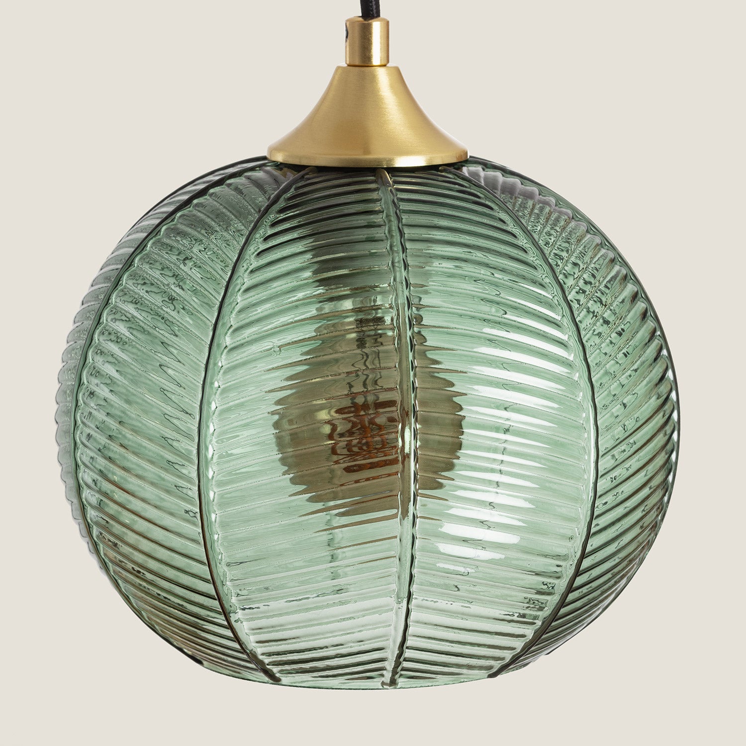 LEDKIA LIGHTING - Lámpara Colgante Tri Klimt | Diseño Clásico y Elegante | 3 Pantallas de | Compatible con Bombillas E27 | Uso en Interiores, - 6