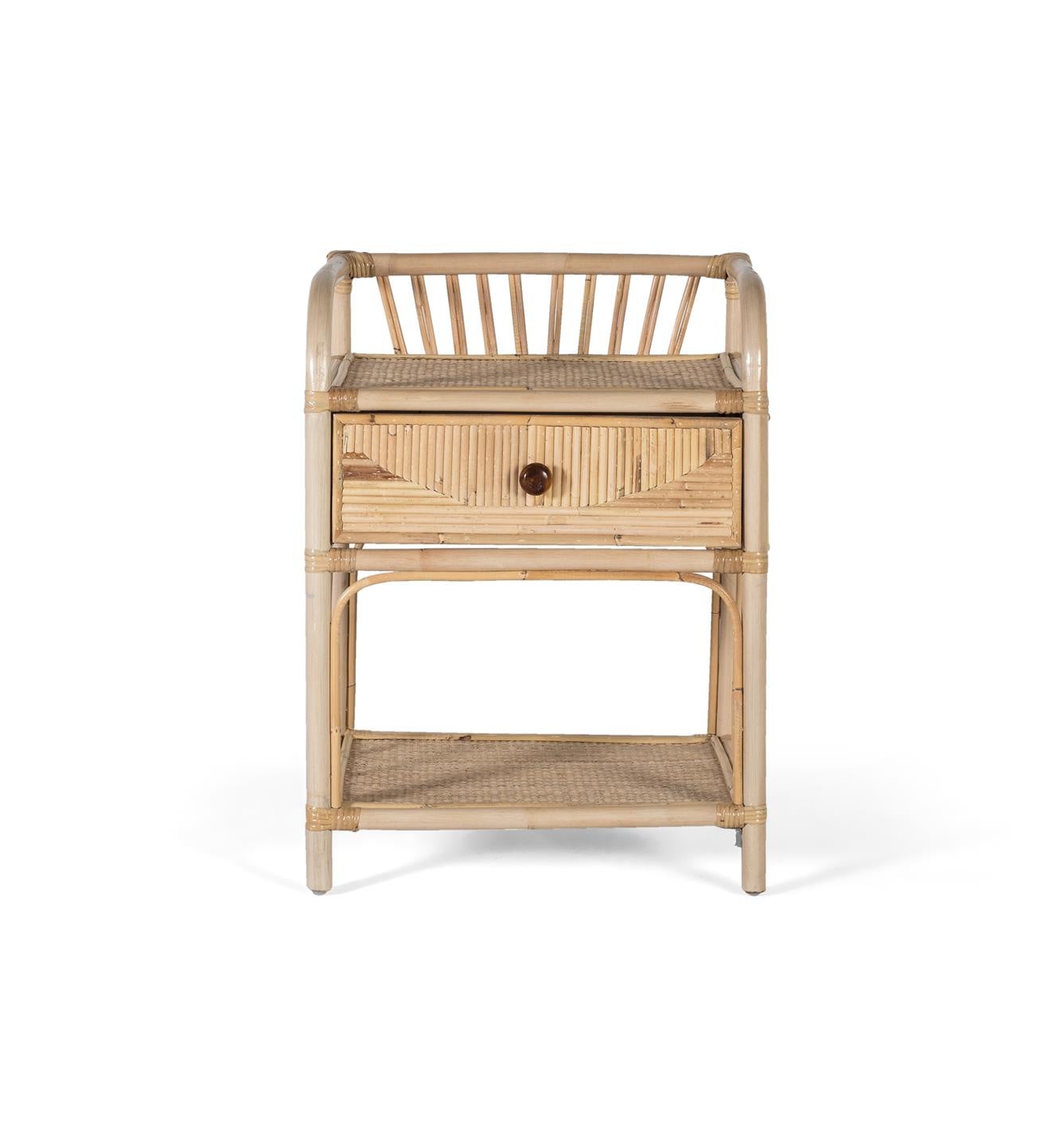 Stoliki nocne z naturalnego rattanu 50 cm w stylu śródziemnomorskim - 65x50x40 GYC