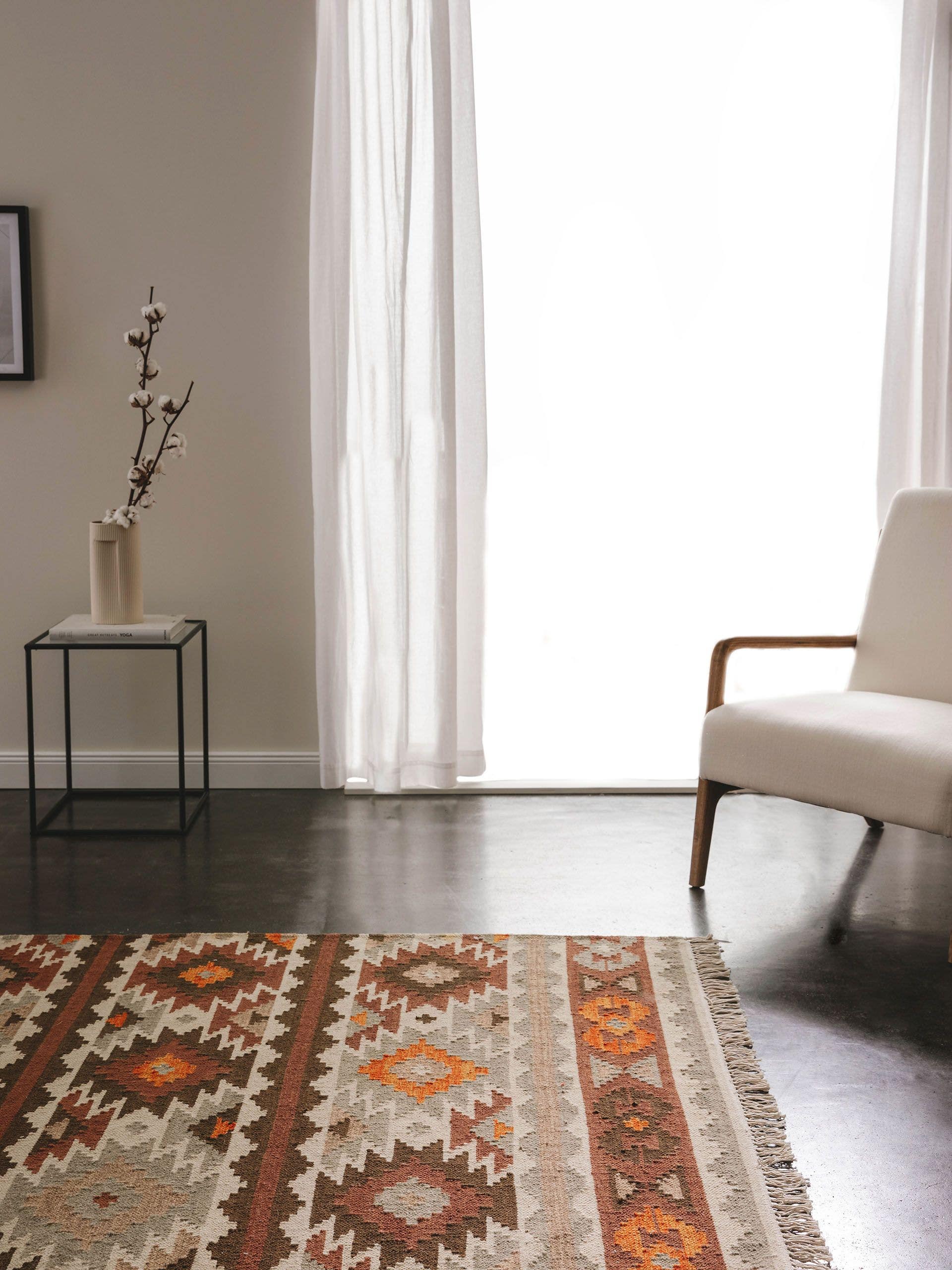 Tapis kilim, tapis autenthique fait main, tapis tissé main intérieur