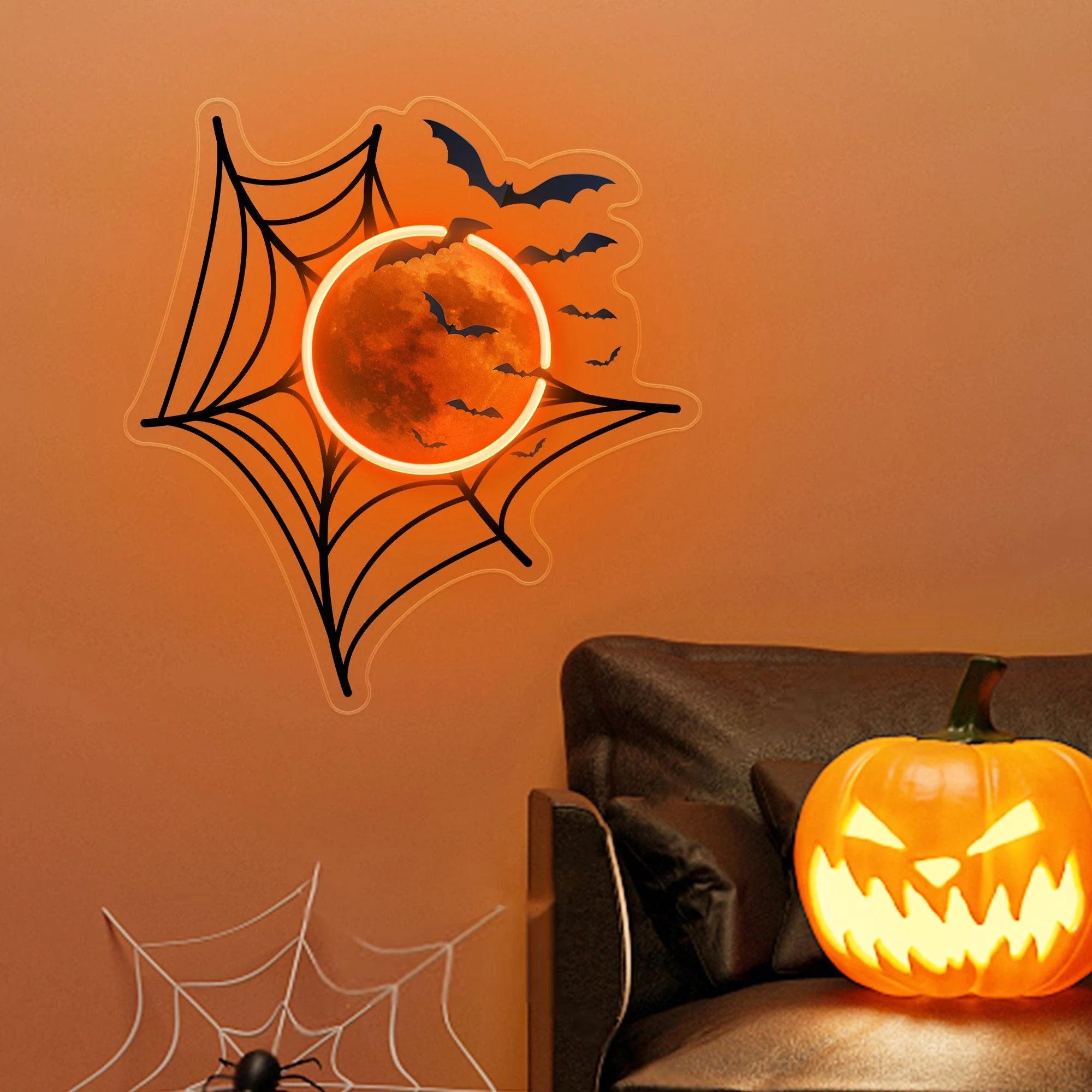 Decorazione d'angolo con ragnatela, luna e pipistrelli, insegna al