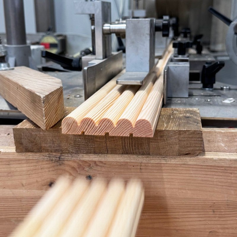 Kit de 5 moulures murales - demi-ronds - Pin abouté - 5x(10x100cm) - Prêt à coller et peindre - Fabrication française - 4