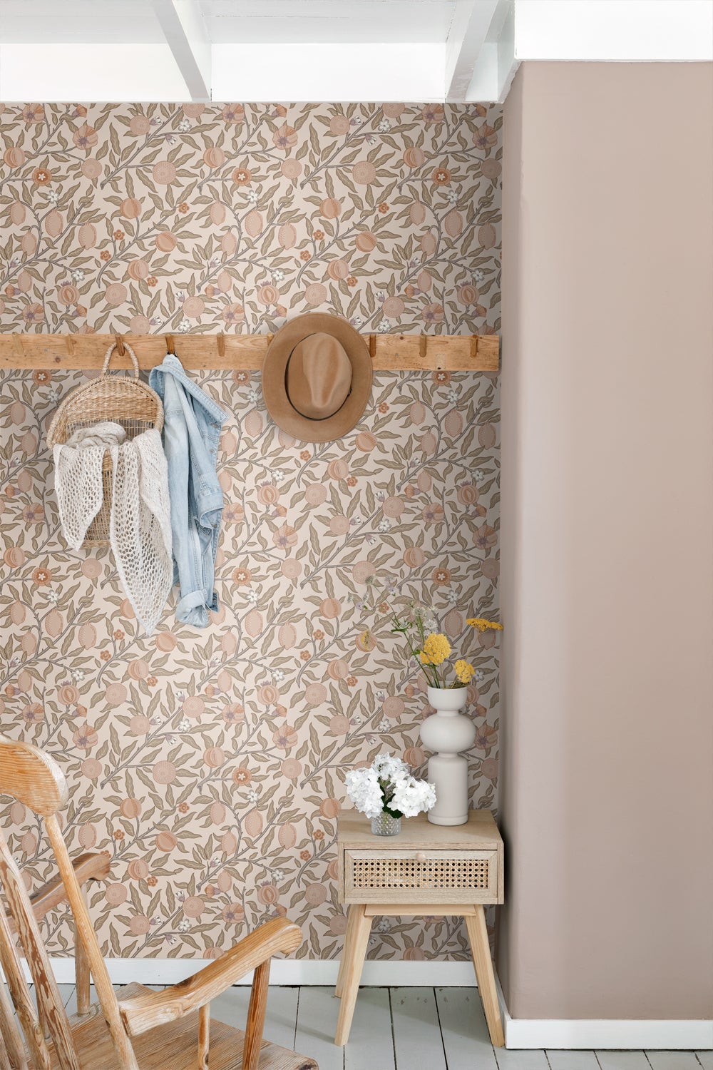 Papier peint des fruits et des feuilles exotiques terracotta claire - 50 x 900 cm - ESTAhome - 2
