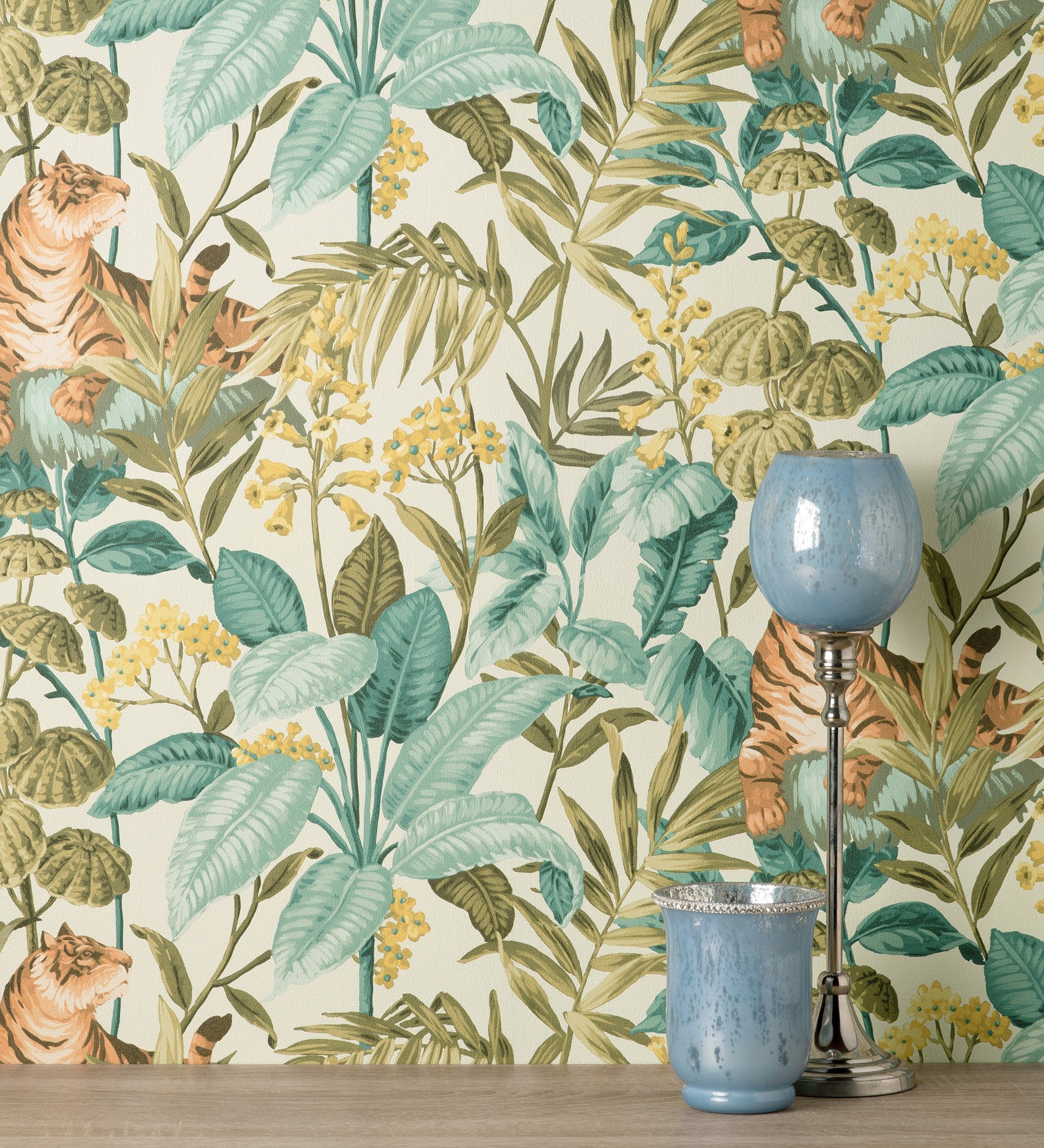 Échantillon DIN A4 de Papier peint en vinyle tigres et feuilles tropicales blanc texturé en relief - Machli 681998 de GAULAN - 2