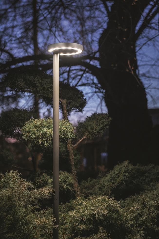 Latarnia ogrodowa Pole grafit LED 20W 3000K 950lm IP54 wym: 220 x 30 x 30 cm aluminium Nowodvorski Lighting
