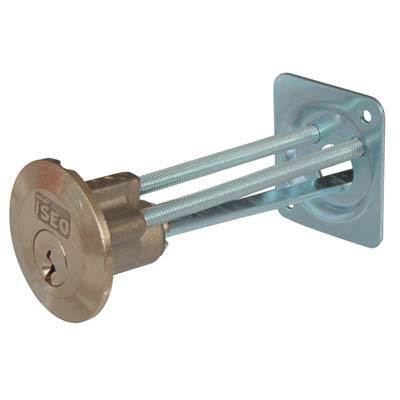Cerradura De Sobreponer Iseo Art. 431703E - Para Puertas De Hierro, 70 Mm - Pestillo Reversible, 3 Vueltas - Cilindro Fijo
