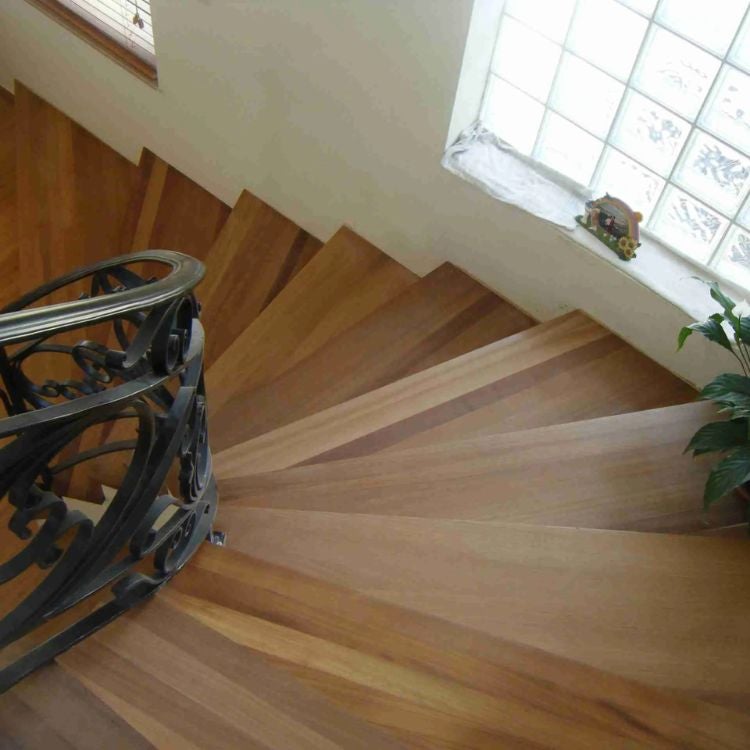 5 marches d'escalier en bois d'iroko 4x30x100 cm - 4