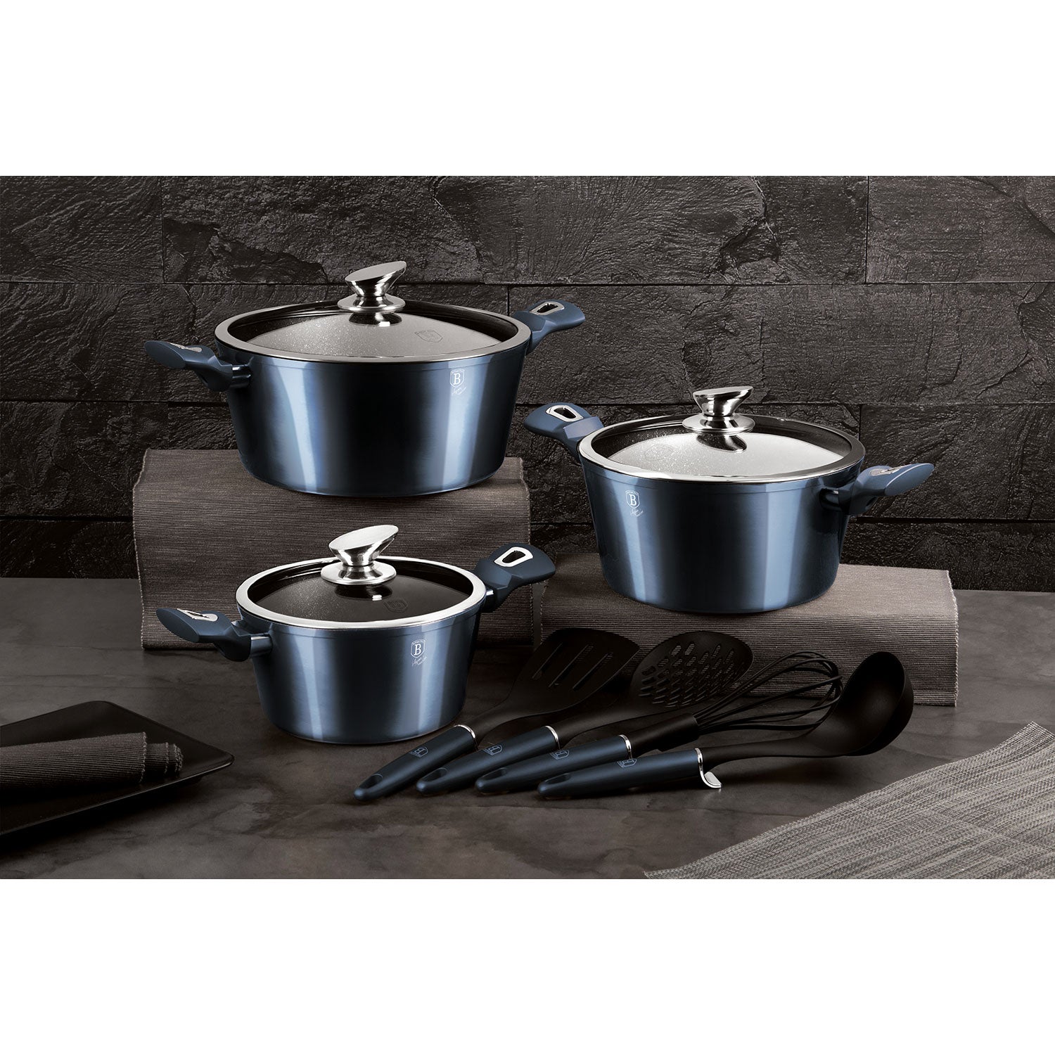 Blaumann Set 8 Pentole Antiaderenti In Acciaio Inox Con Coperchi In Vetro, Compatibili Induzione (16-24 Cm), Base 5 Strati, Regalo Perfetto