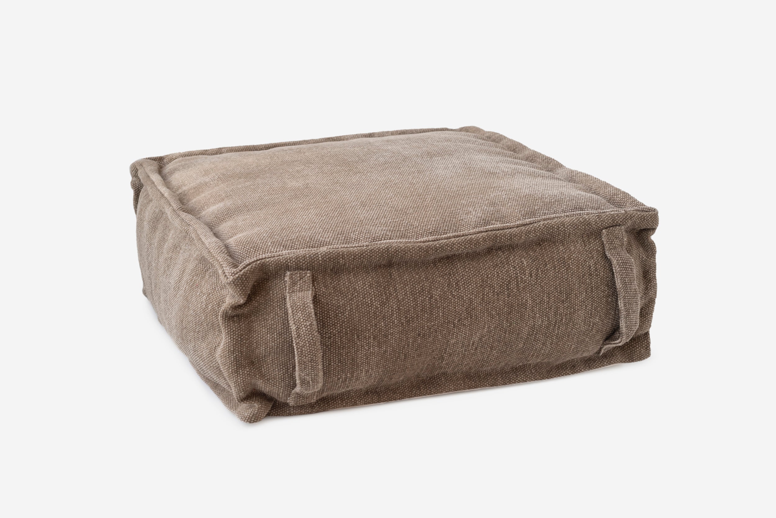 Puf bawełniany BEND brązowy średni 60x60x25 cm – efekt stone wash, styl naturalny i wygodny