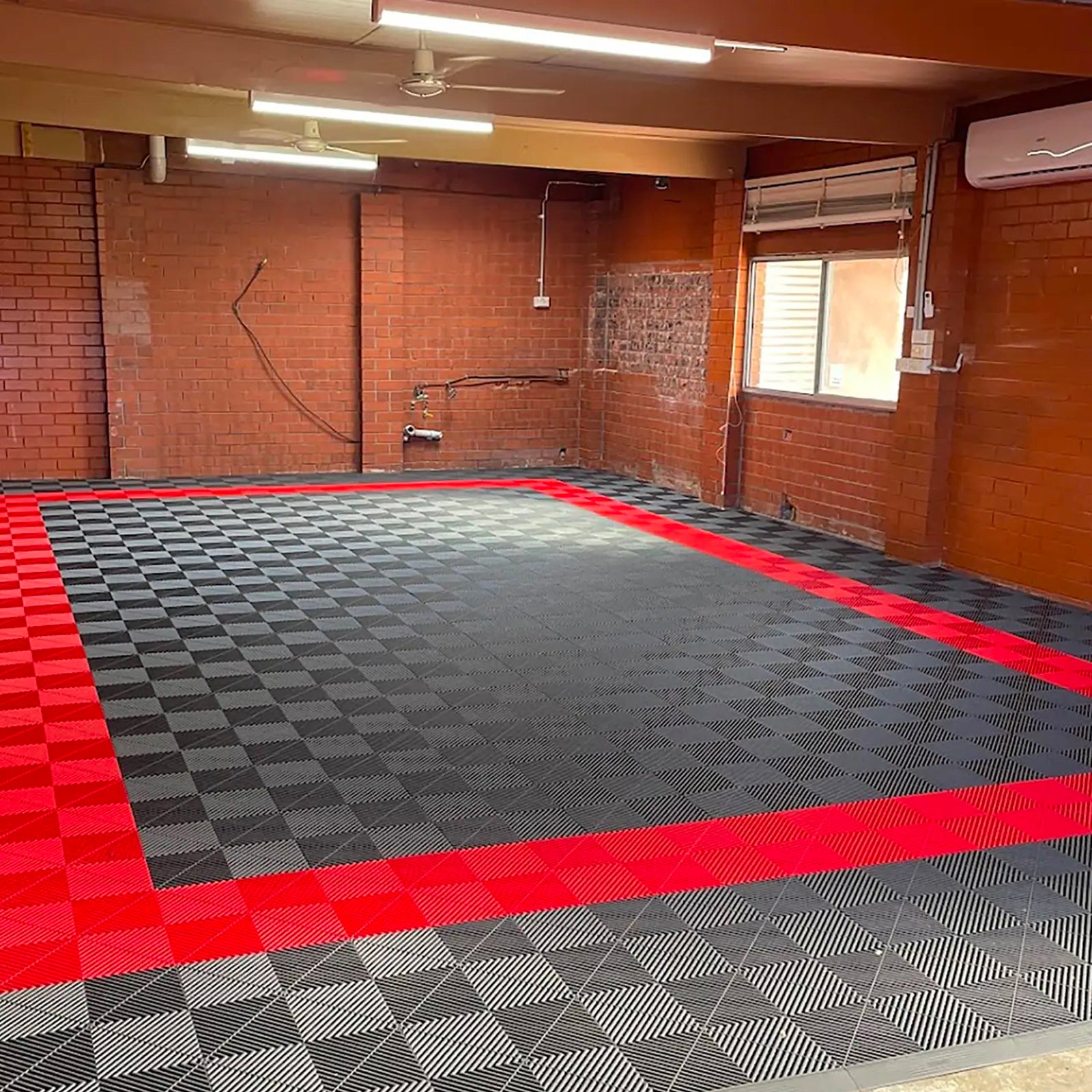 Lot de 1 m² - MOSAIK AERO Dalles clipsables ajourées pour Garage-Atelier-Showroom - Rouge - 7