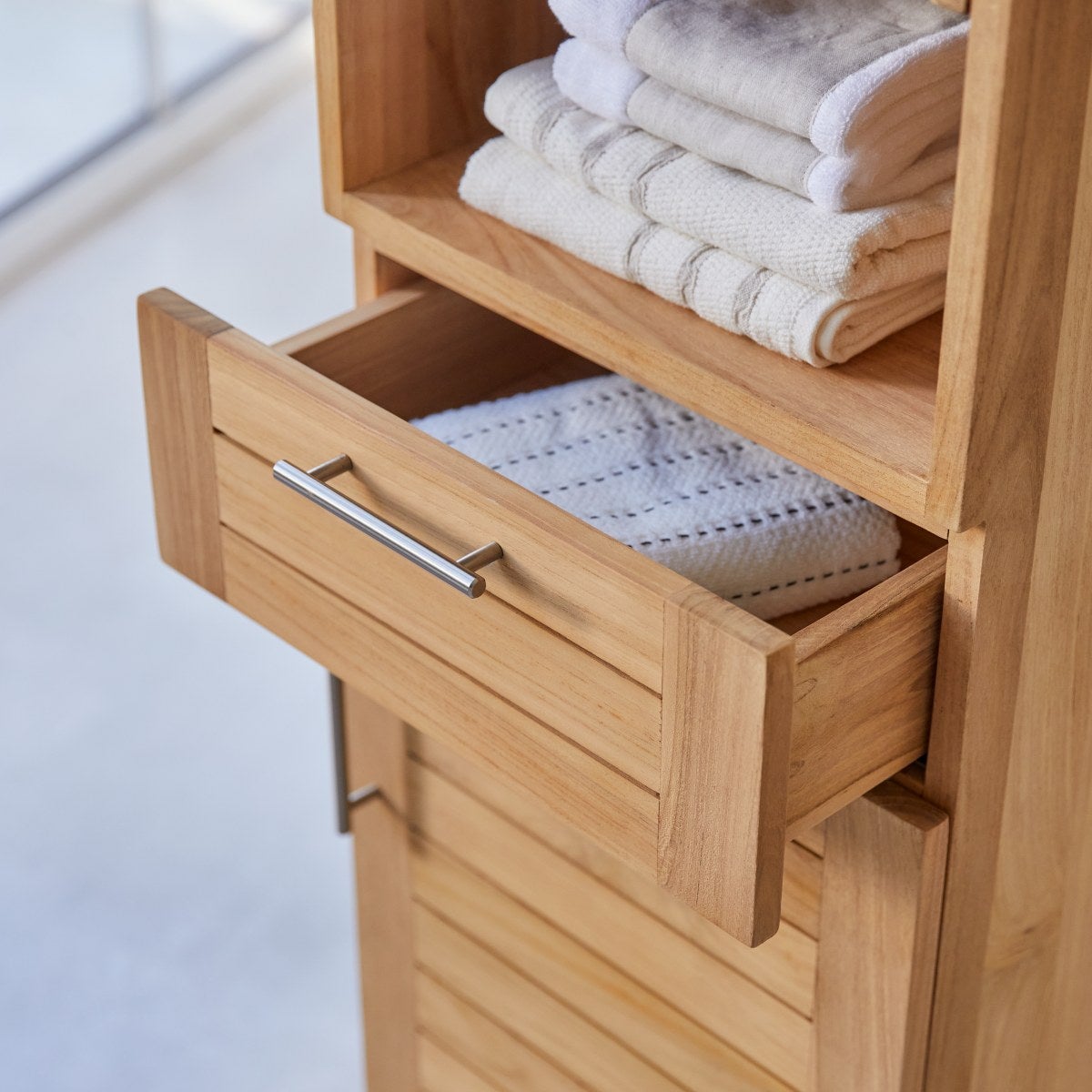 Tikamoon Scaffale a colonna in legno massello di Teak porta oggetti arredo bagno Tikamoon - 5