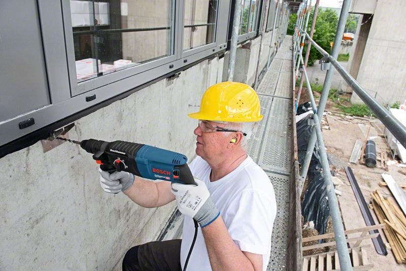 Młot udarowy Bosch GBH 2-26 F Professional 830 W 2,7 J - 2