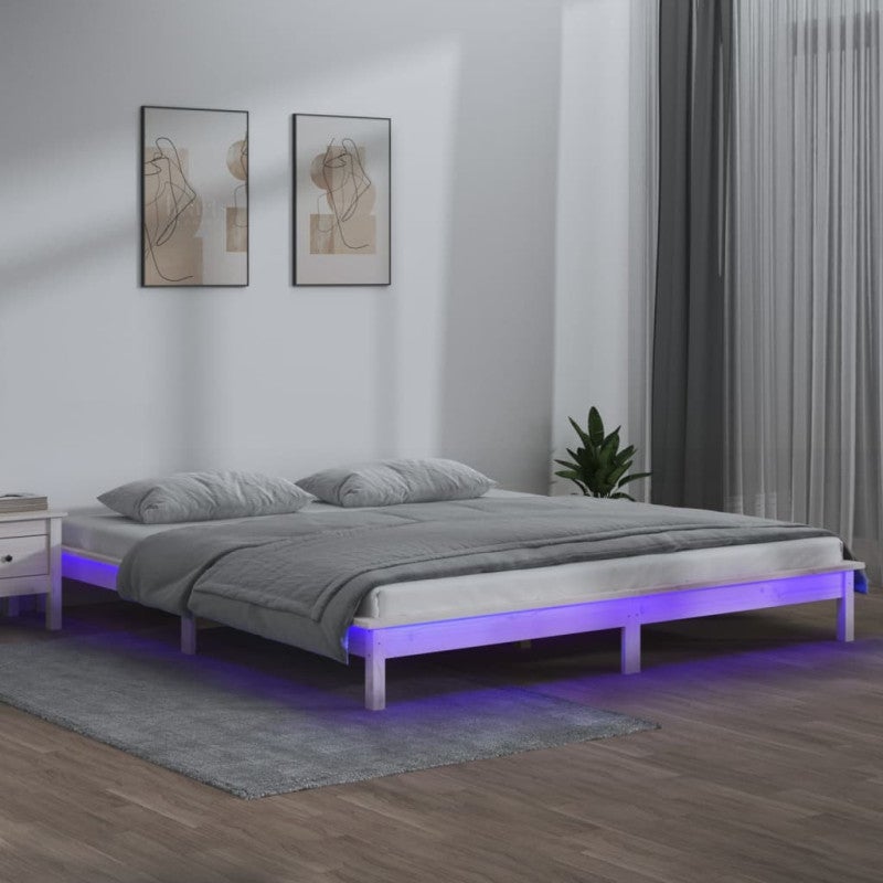 Rama łóżka z LED, biała, 200x200 cm, lite drewno