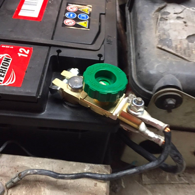 Coupe batterie fonction antivol avec fusible - 3