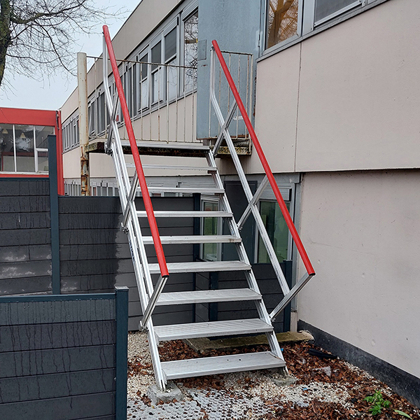 Escalier industriel 9 marches - Hauteur à franchir 2.25m - Inclinaison 60° - Main-courante à gauche - 22100809 - 4