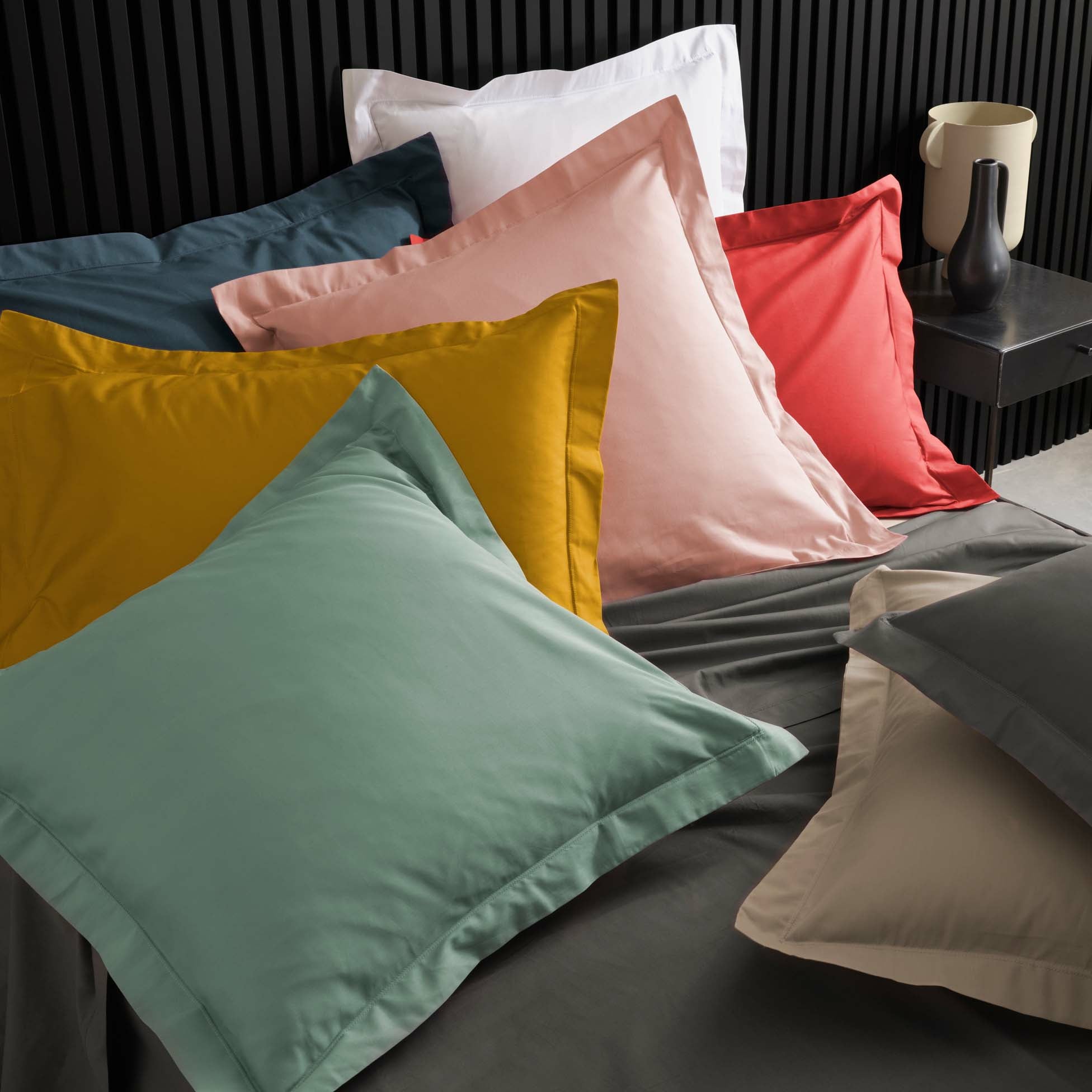 Taie d’oreiller volant plat – 50 x 70 cm – percale unie 78 fils – point bourdon – Nude - 4