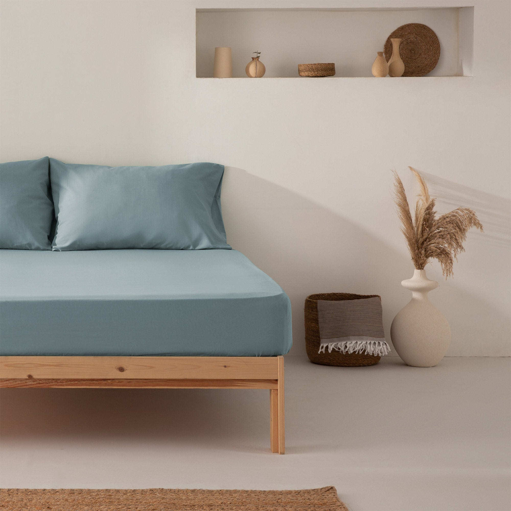 Lenzuolo sotto con angoli in 100% cotone traspirante tinta unita per letto 140x200x30cm colore Blu - 5