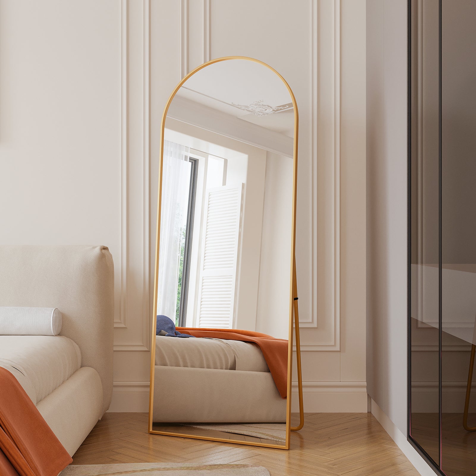 KEFSR Miroir sur Pied Arqué 165 x 60cm,Miroir Mural avec Support,Cadre en Alliage d’Aluminium,Verre Trempé,Grand Miroir pour Chambre,Salon(Doré) - 4