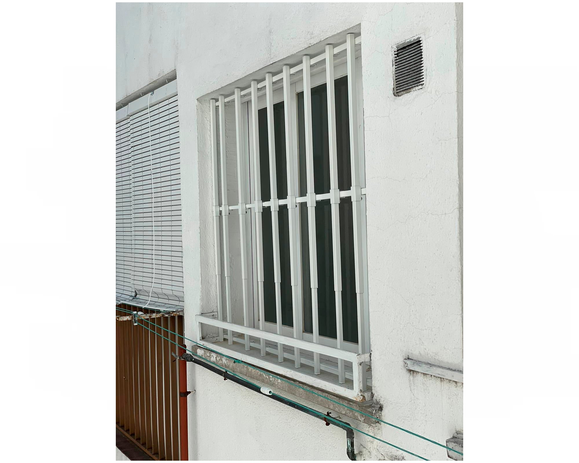 Grille de défense réglable pour fenêtre (largeur et hauteur) de 95x95 cm à 165x165cm blanche - 5
