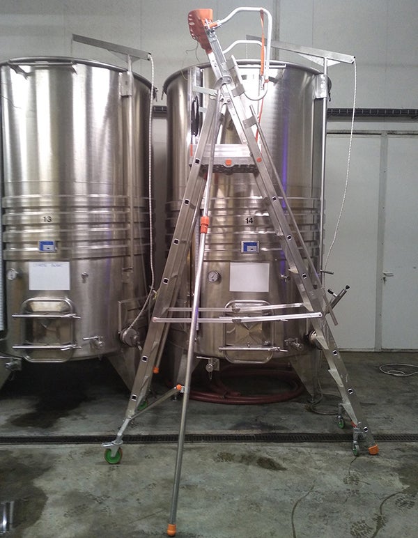 Escabeau roulant 8 marches - Hauteur de plateforme: 2.15m - Hauteur atteignable: 4.15m - CTA-8 - 3