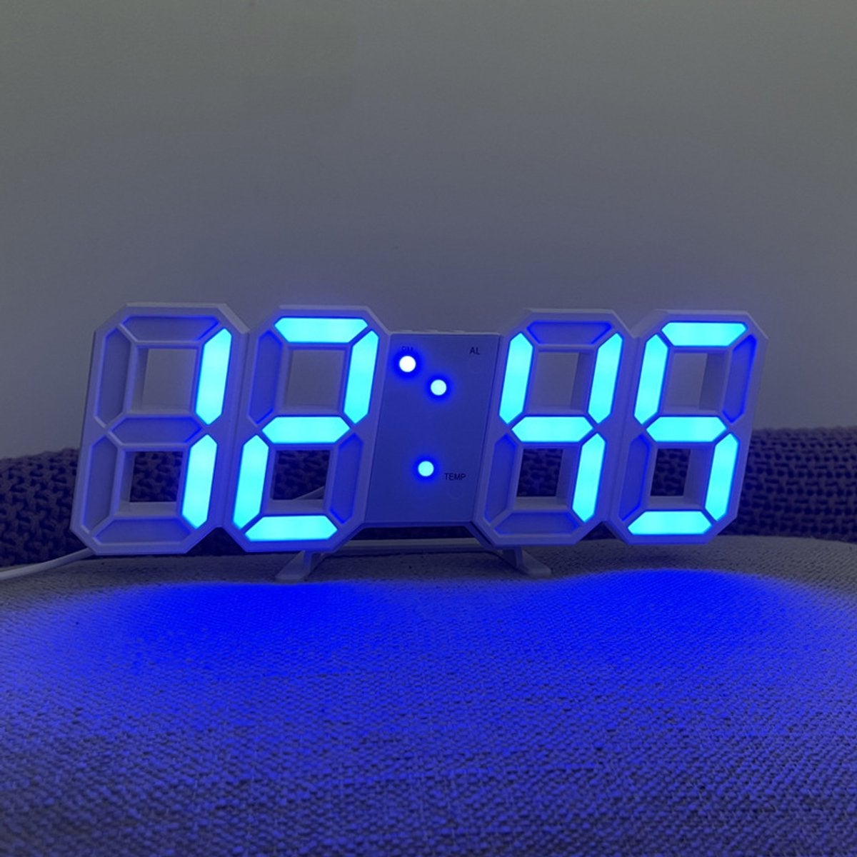 Ceas deșteptător digital LED, ceas de perete 3D, ceas de birou mic și silențios cu funcție de amânare, lumină de noapte pentru dormitor, sufragerie