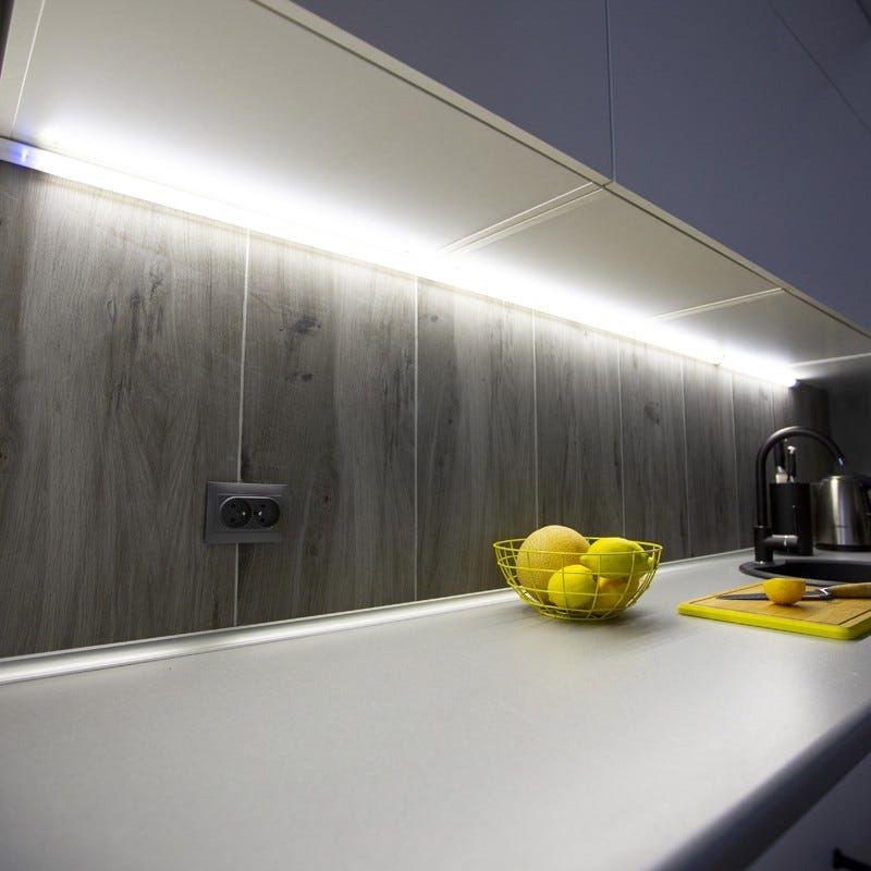 PROFILI IN ALLUMINIO 45° 6063 TL1919 IN BARRE DA 2 MT PER STRISCE A LED CON COVER OPACA O TRASPARENTE E TAPPI E GANCI DI MONTAGGIO INCLUSI (3 BARRE DA PROFILI IN ALLUMINIO 45° 6063 TL1919 IN BARRE DA 2 MT PER STRISCE A LED CON COVER OPACA O TRASPARENTE E TAPPI E GANCI DI MONTAGGIO INCLUSI (3 BARRE DA