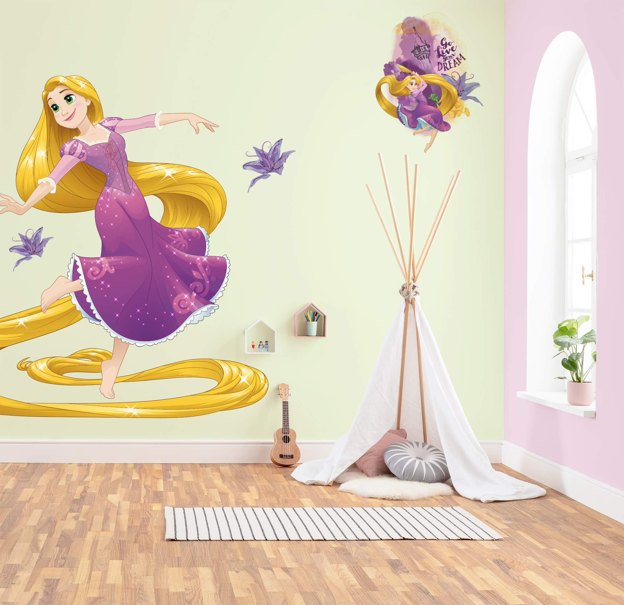 Naklejka na ścianę Roszpunka liliowo fioletowymIżółtym - 127 x 200 cm - DISNEY