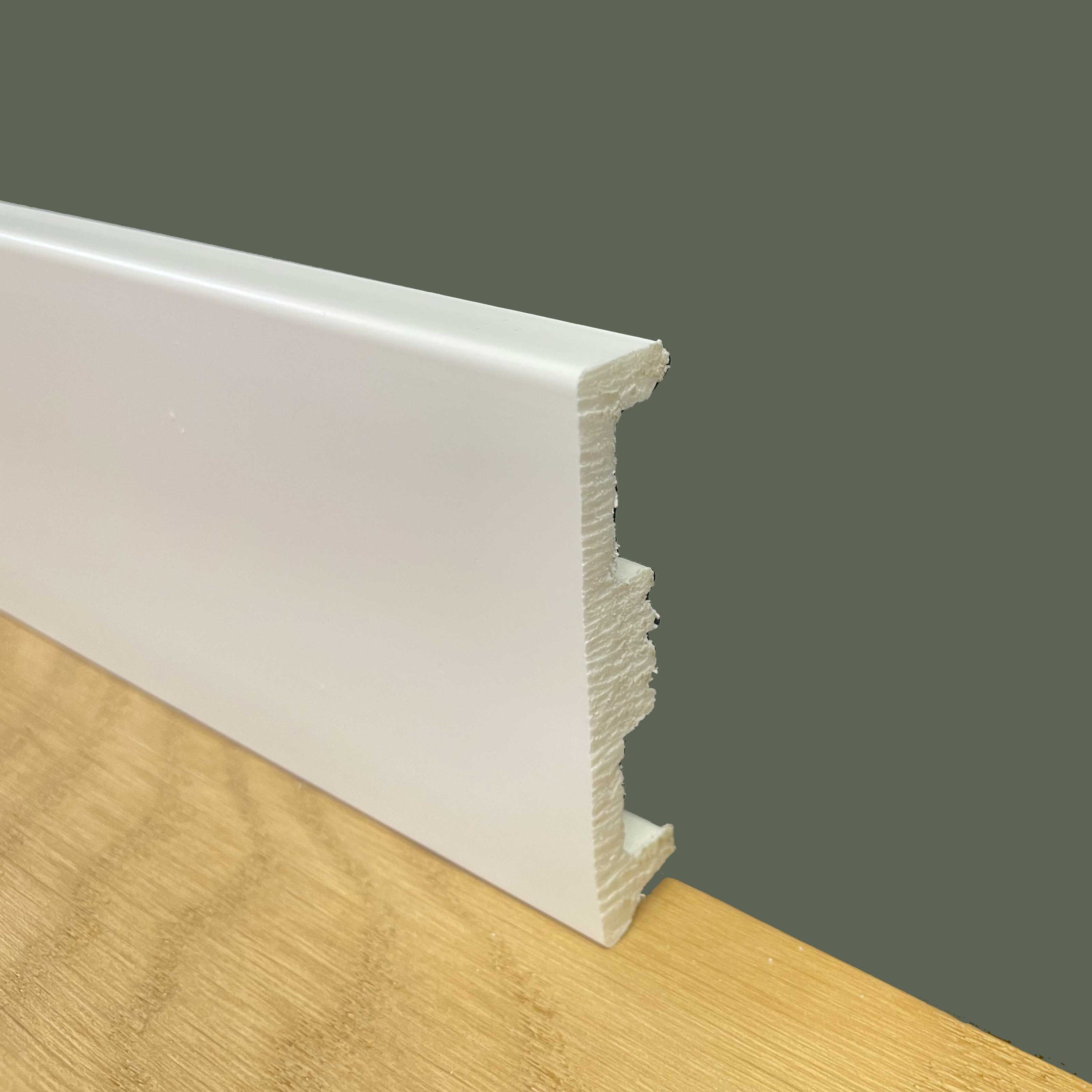 Battiscopa Moderno In Duropolimero - 2 Metri Bianco - Con Canale Per Cavi - HCR519 - Foto 3