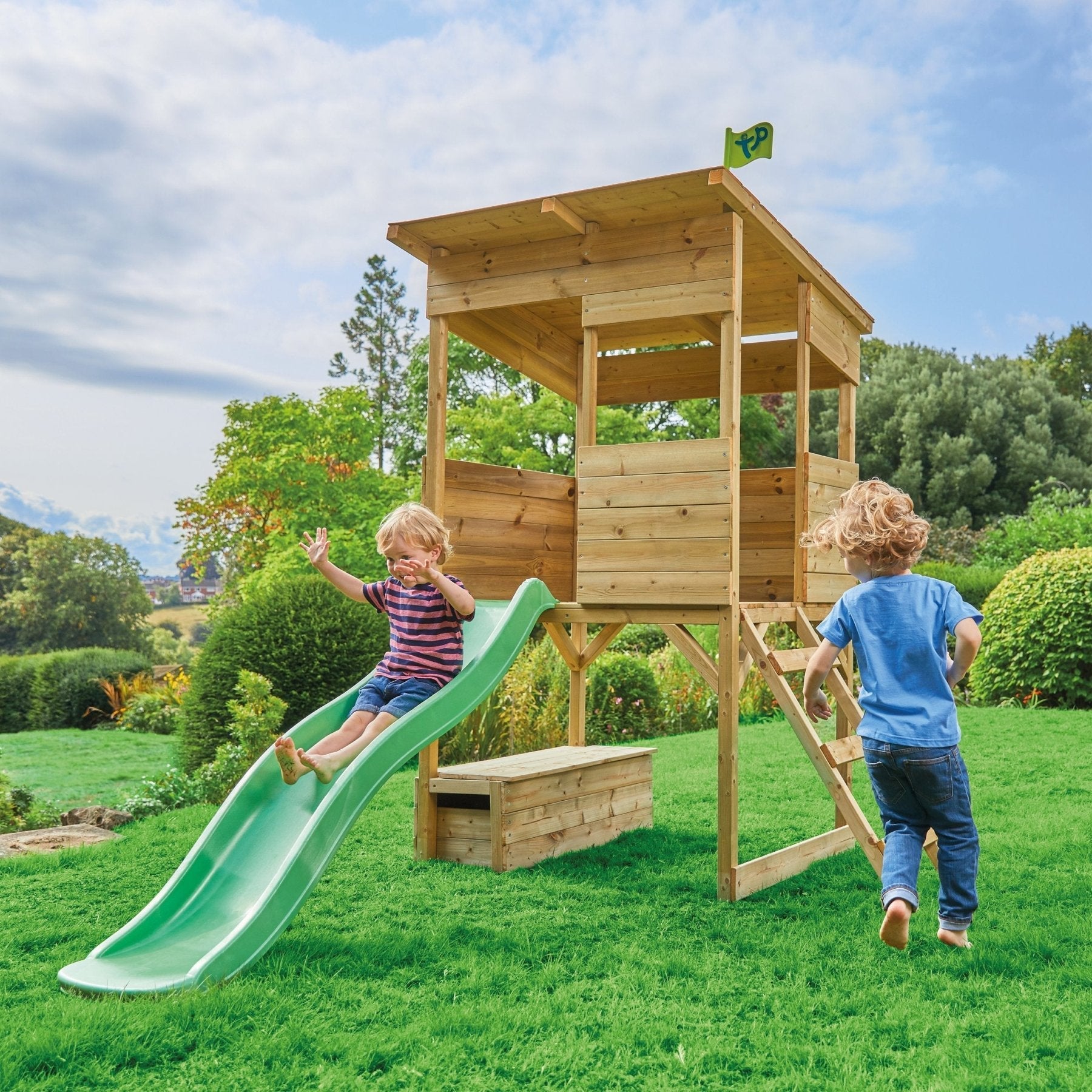 Cabane enfant sur pilotis avec toboggan vert pomme - bois FSC® - CIMES - 2