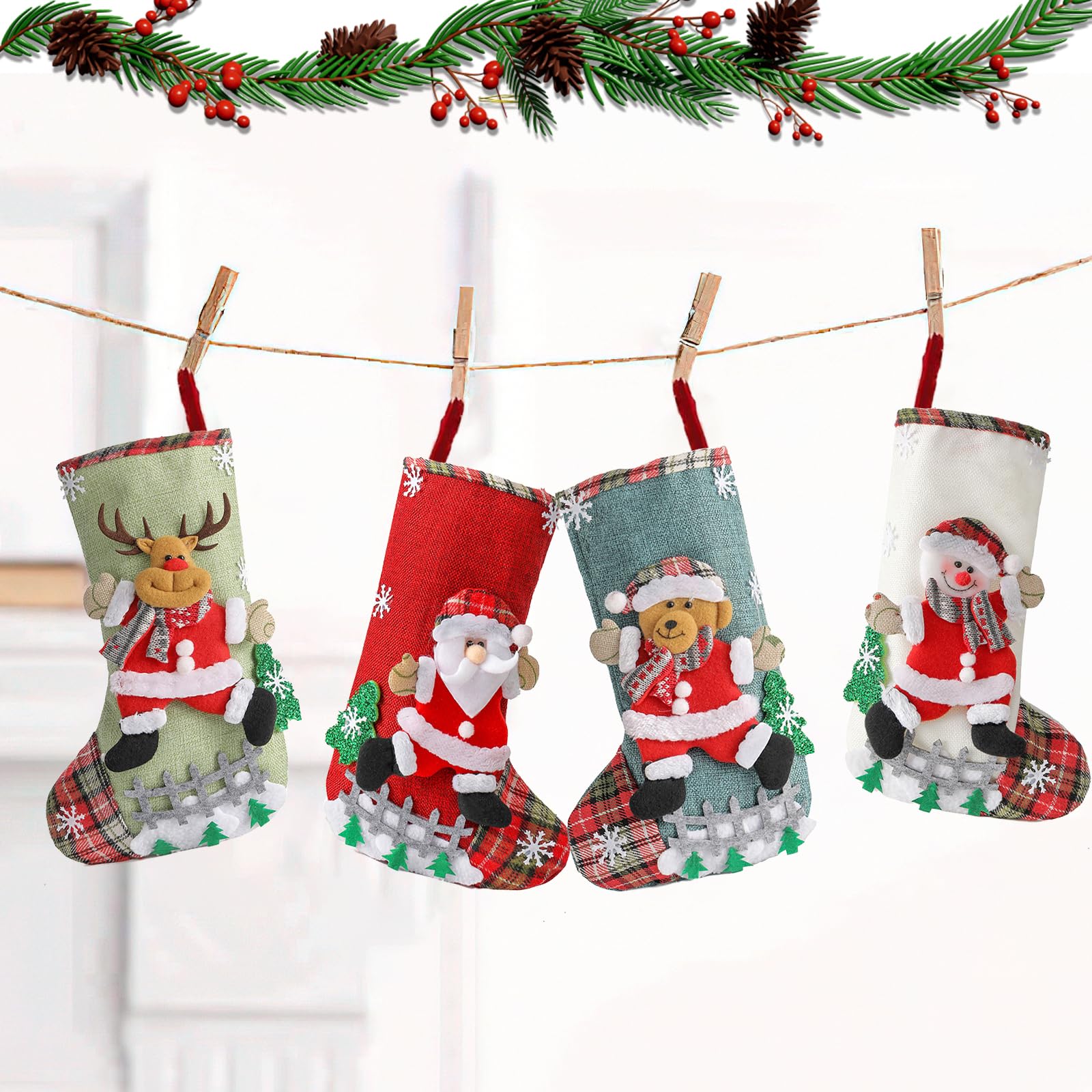 Pluvyze Lot De 4 Chaussettes Noël à Suspendre - Décoration Cheminée Festive Classique