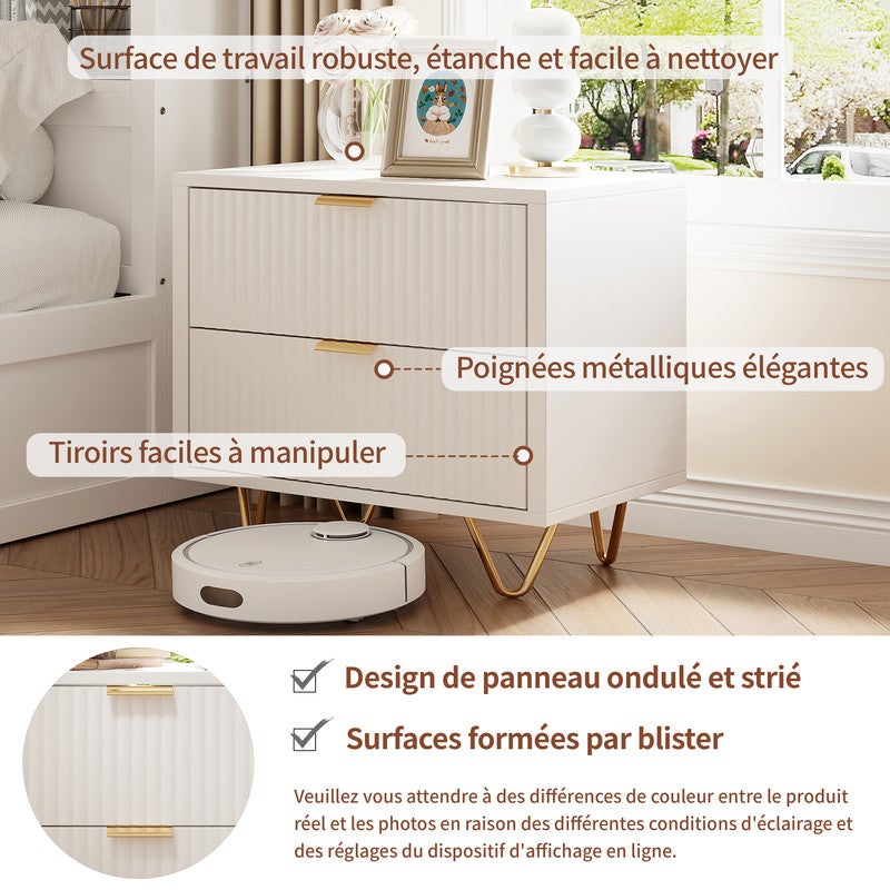 Lot de 2 tables de chevets - 2 tiroirs coulissants - Façade ondulée - Piètement épingle métal doré - Panneau de particules blanc - 4