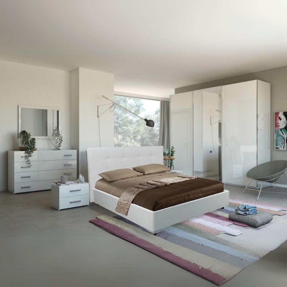 Camera da letto bianco laccato Amara con armadio ante scorrevoli