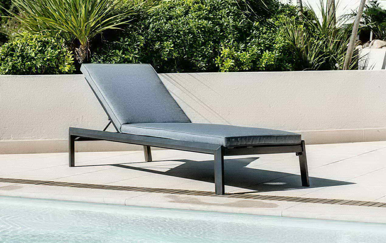 Bain de soleil aluminium avec coussin Hibiscus BG® | Leroy Merlin
