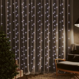 Rideau Lumineux LED 300 Lumières étanche IP54 - 6x1 M, Télécommande, 8 Modes, Minuterie, Alimentation Piles (blanc Chaud)
