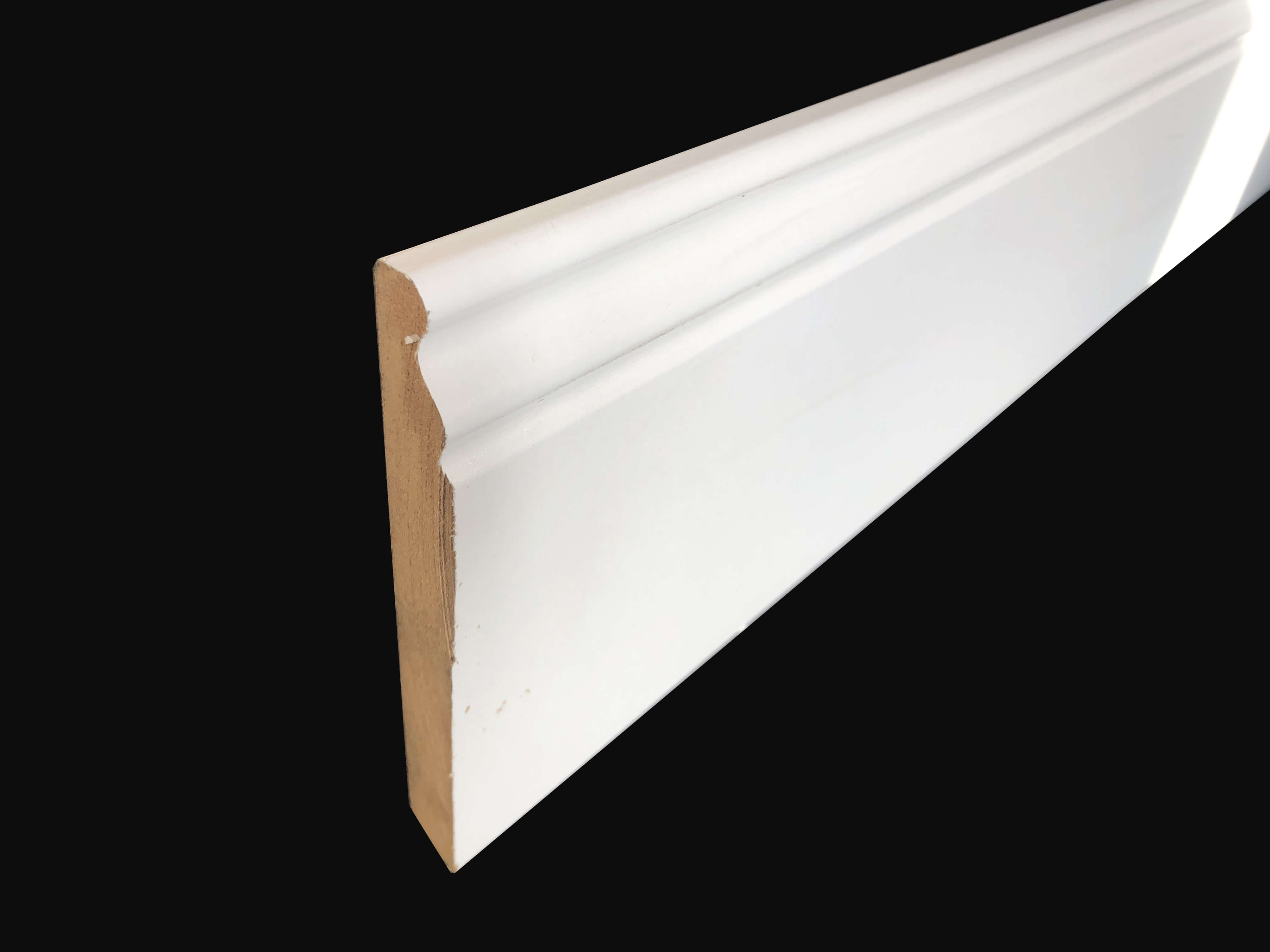 Plinthe mélaminée blanc - Moulurée - H. 15 x L. 220 cm, Ep 14 mm - 2