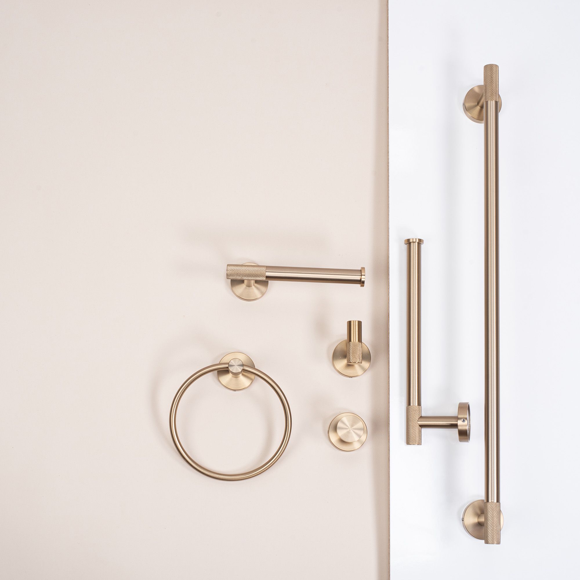 Wieszak łazienkowy jednoramienny 6610a Modern Złoty Szczotkowany - 6