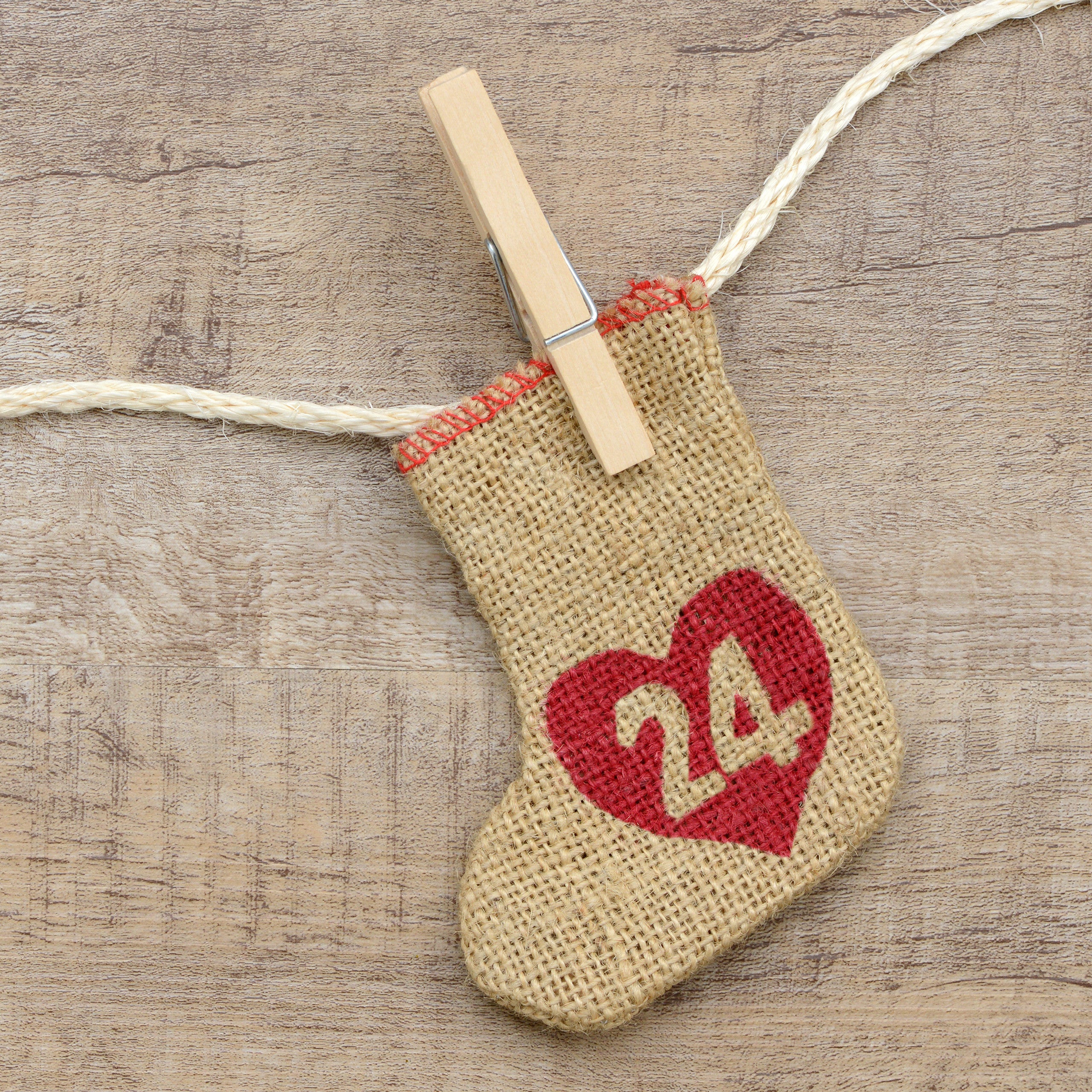 Pinces à linge en bois, lot de 100, épingle à lessive, bricolage, pincettes pour séchage, ressort en métal, Relaxdays - 3