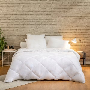 Couette Chaude Fanny & Céline 600 GSM - 240x260 Cm - Microfibre Douce - Lavable Machine